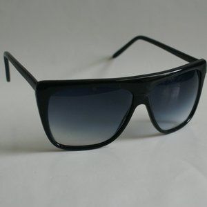 NWOT TruVintage 80's Lady's fashion thick frame w/Gradient Smoke lens Sunglasses